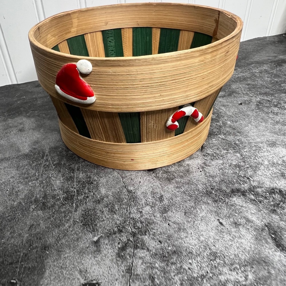 Decorative Woven Christmas Basket with Accents | Cottage Grandma